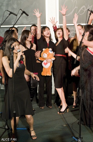 Arushi Dugar ’08 sings at the OMG Concert thrown by the MIT Chorallaries on Friday, May 9.