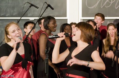 Katherine A. Jarrell ’08 (left) and Tess E. Wise ’10 show their vocal chops at the OMG Concert thrown by the MIT Chorallaries on Friday, May 9.
