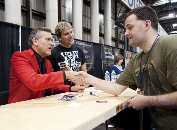 BRUCE CAMPBELL, LEGENDARY B-MOVIE ACTOR CURRENTLY PLAYING SAM AXE ON BURN NOTICE, GREETS FANS AND SIGNS AUTOGRAPHS AT NEW YORK COMIC CON 2010.