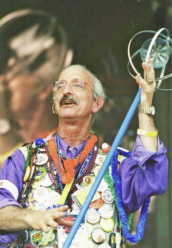 Woodie Flowers emceeing at a FIRST Robotics event.