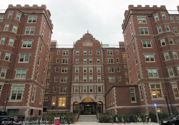 The long-awaited Fariborz Maseeh Hall has opened its doors to freshmen and upperclassmen alike.