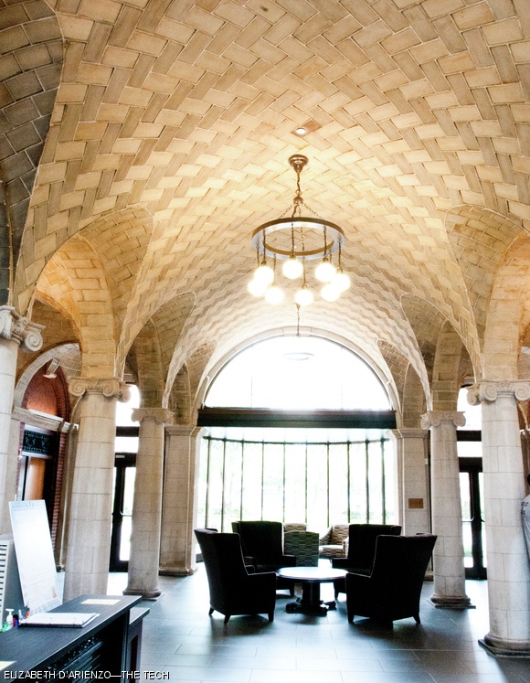 Maseeh’s lobby. Maseeh features a number of additional security measures at its entrance, including MIT ID card access to use the elevators or access the stairways from the main lobby.