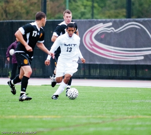 Freshman Chester Chambers looks for a teammate to pass to during the men’s soccer game against Framingham State Wednesday. The Engineers won 4-0, bringing their season record to 3-0.