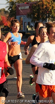Rachel M. Niehuus ’07, an MD/PhD student at the University of California, San Francisco, runs in the California International Marathon.