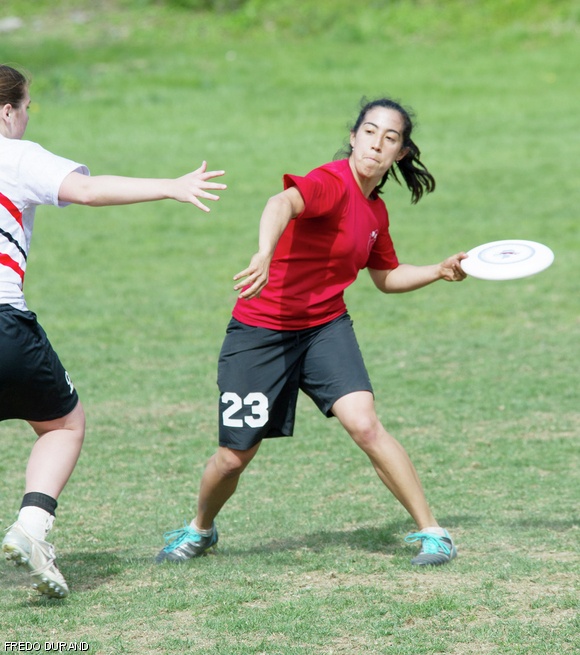 Alisha R. Schor ’G winds up to throw a pass in a game at the Boston Metro Conference last weekend. The Women’s Ultimate Frisbee team placed third, securing their spot at New England Regionals.
