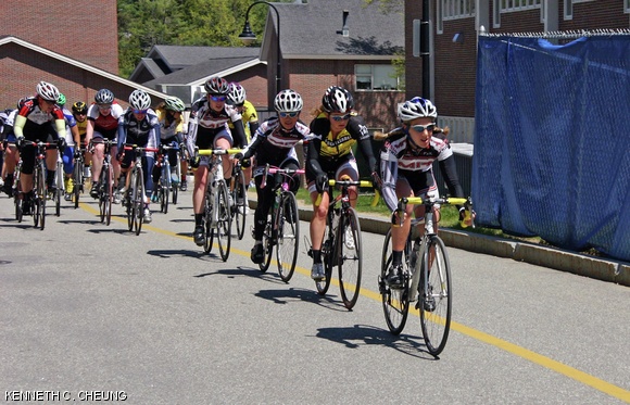 Four MIT riders in prime position fight for intermediary sprint points.