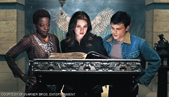 A scene from the movie Beautiful Creatures, directed by Richard LaGravenese.