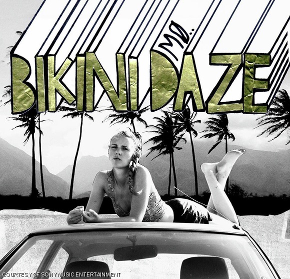 Album cover art of Bikini Daze, Danish singer Mø’s debut EP.