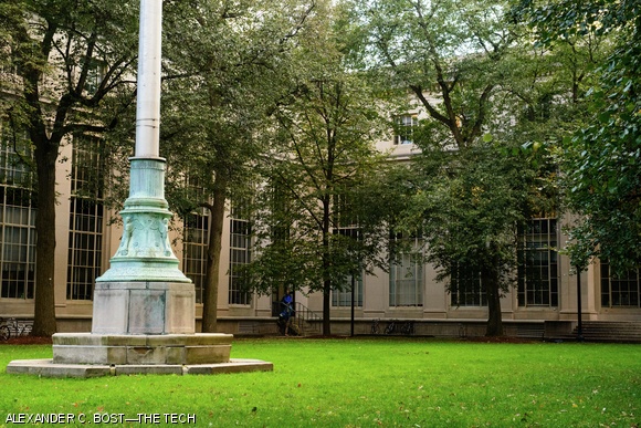 DuPont Court outside Buildng 1.