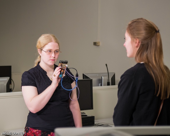 Sally Guthrie ‘14 and Carolyn Vasko star as Vivian and Melanie.