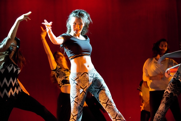 DanceTroupe
 
p. 10–11