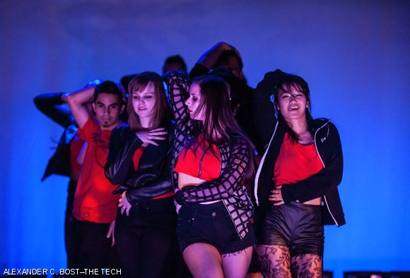 Katy Hanling ’16 leads dancers in MoRemix during Mocha’s Museum of Mocha show.