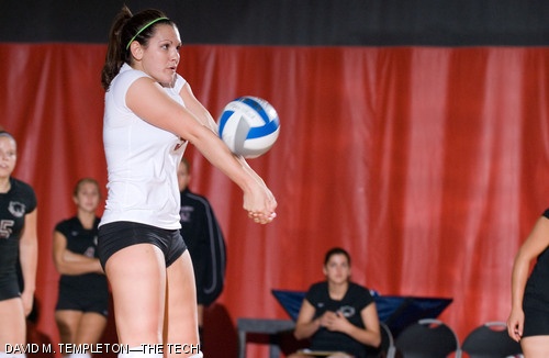 Carrie C. Buchanan ’08 bumps the volleyball during the second game of the Engineers’ sweep of Smith College Tuesday evening in Rockwell Cage.