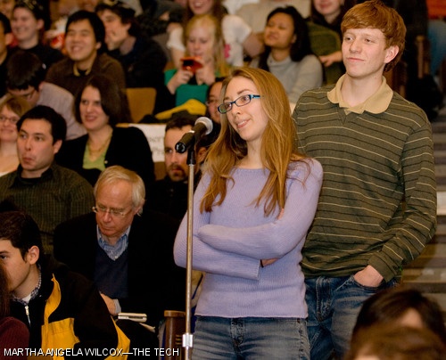 Laura A. Daher ’08 poses a question to the panel of artists and scientists at the sneak preview of the film “Jumper,” hosted by the Lecture Series Committee in 26-100 on Wednesday, Jan. 16, 2008.