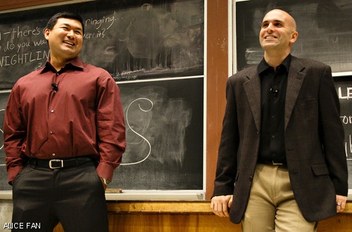 Michael Aponte ’95 (left) and Dave Irvine ’95, two of the foremost players in MIT’s blackjack team, share their experiences at “The True Story of the MIT Blackjack Team” sponsored by LSC last Tuesday, March 18.