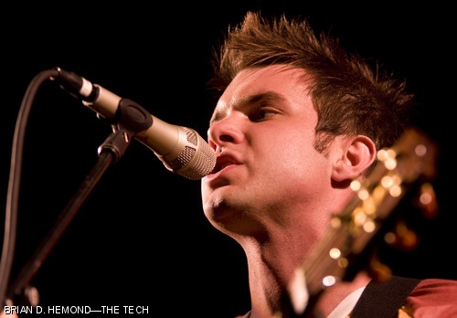 Howie Day sings “She Says” as part of an acoustic set he performed during MIT’s annual Spring Weekend concert, held Friday, April 25 in Johnson Athletic Center.