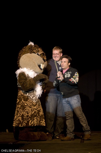 “Tammy” the Beaver joins stand-up comedians ANT to kick off the Fierce Forever 8 student drag show.