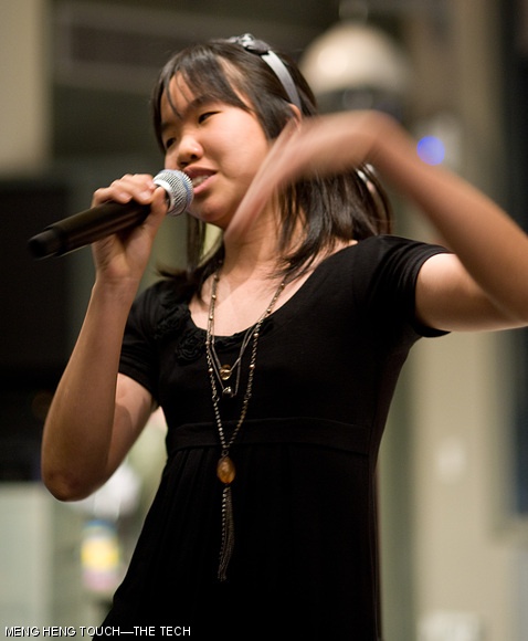 Phitchaya Phothilimthana ’12 sings “Can’t Help Falling in Love,” the final song at the Muses’ spring concert on May 3 in 10-250.