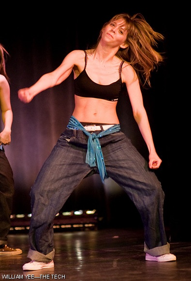 Rachel N. Peterson ’09 cranks it in the dance “Throwback Central” at Mocha Moves’ dress rehearsal of their presentation Mocha Motion this Thursday.