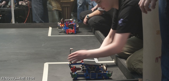 Team Freud prepares their robot for the semifinal match against Team Nightstalker in this year’s 6.270 Autonomous Robot Design competition last Thursday in 26-100.