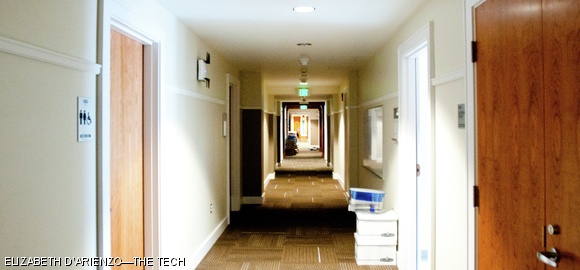 Each Maseeh floor is similar in style, but the wall colors vary. Rooms are arranged hotel-style, with student rooms, GRT apartments, and bathrooms all branching off of the central halls. Maseeh also features air conditioning, elevators, and a new dining hall.