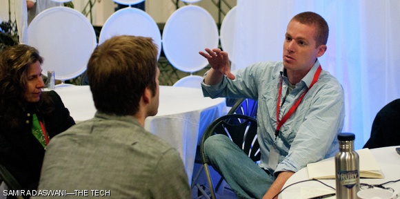 Engineers, hackers, and others come together to take part in the Start-Up Lab at t=0 this past weekend. Each team proposed a business solution to a real-world problem: some proposed solutions to help change the educational landscape, and others tackled challenges in the health sector.
