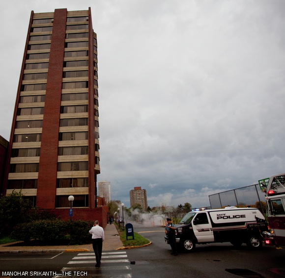 MacGregor residents were evacuated yesterday for an hour and a half after a steam pipe exploded nearby on Amherst Alley.