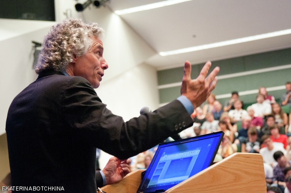Former MIT professor Steven A. Pinker delivers a talk on “Communicating Science and Technology in the 21st Century,” on Wednesday afternoon in 34-101. The talk, which was the first annual Nuclear Science and Engineering lecture on scientific communication, was attended by over 300 people.