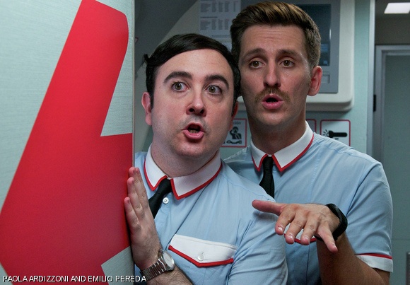 Carlos Areces as Fajas and Raúl Arévalo as Ulloa in I’m So Excited.