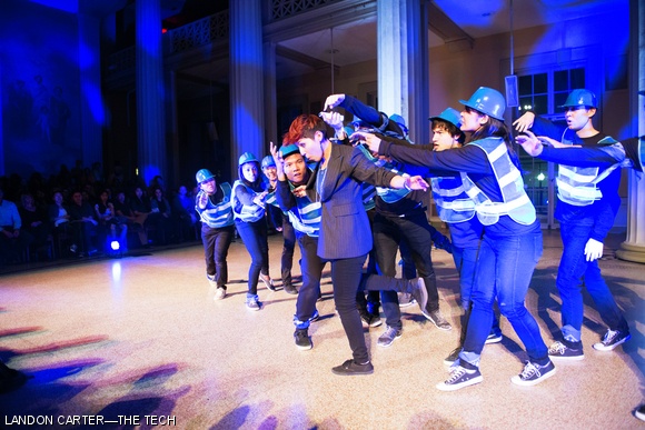 MIT’s Constructs gives a colorful show.